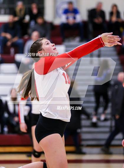 Thumbnail 3 in Ardsley vs. Red Hook (NYSPHSAA Class B Regional Semifinal) photogallery.