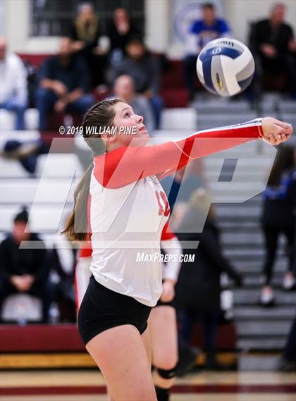 Thumbnail 2 in Ardsley vs. Red Hook (NYSPHSAA Class B Regional Semifinal) photogallery.