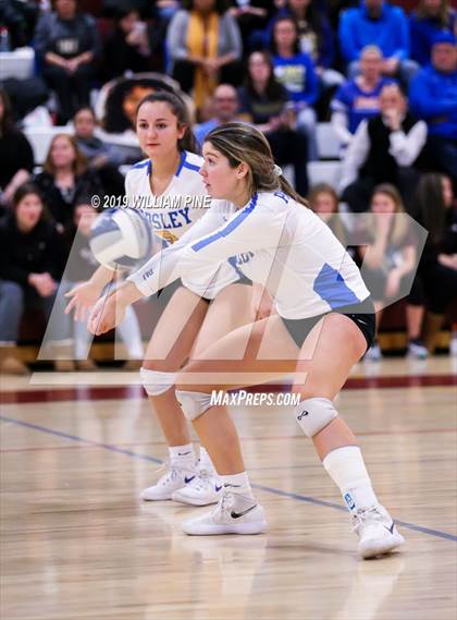Thumbnail 2 in Ardsley vs. Red Hook (NYSPHSAA Class B Regional Semifinal) photogallery.