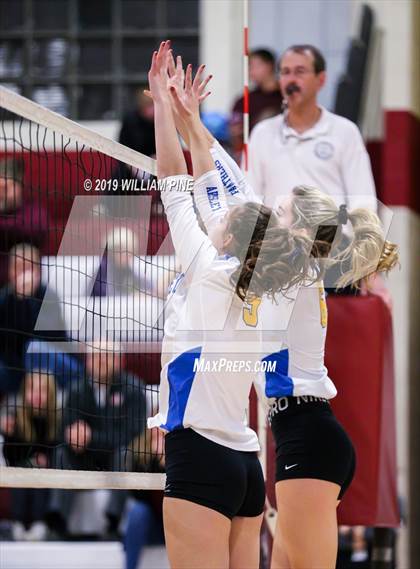 Thumbnail 1 in Ardsley vs. Red Hook (NYSPHSAA Class B Regional Semifinal) photogallery.