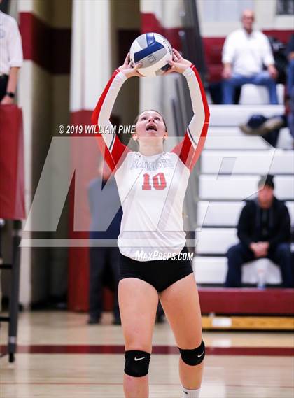 Thumbnail 2 in Ardsley vs. Red Hook (NYSPHSAA Class B Regional Semifinal) photogallery.
