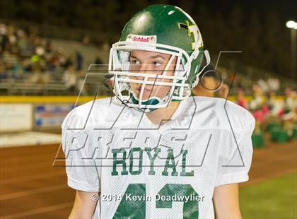 Thumbnail 3 in Royal @ Simi Valley photogallery.