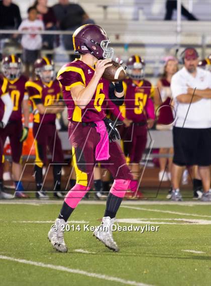 Thumbnail 3 in Royal @ Simi Valley photogallery.