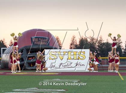 Thumbnail 2 in Royal @ Simi Valley photogallery.