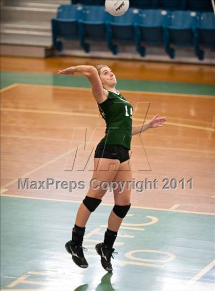 Thumbnail 1 in Ponaganset vs. Coventry (RIIL D1 Final) photogallery.