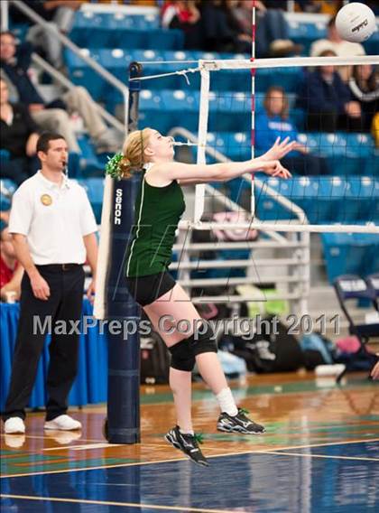 Thumbnail 2 in Ponaganset vs. Coventry (RIIL D1 Final) photogallery.