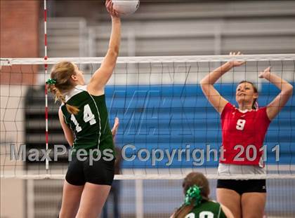 Thumbnail 2 in Ponaganset vs. Coventry (RIIL D1 Final) photogallery.