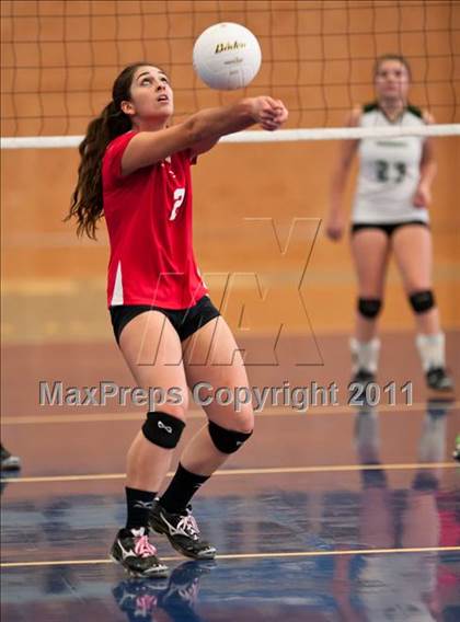 Thumbnail 1 in Ponaganset vs. Coventry (RIIL D1 Final) photogallery.
