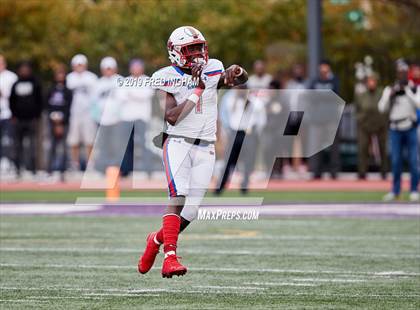 Thumbnail 1 in DeMatha @ Gonzaga photogallery.