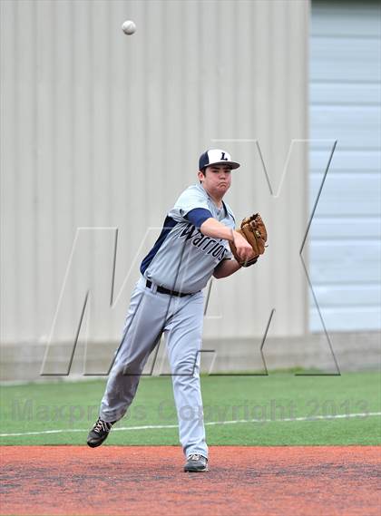 Thumbnail 3 in St. Michael's vs Liberty Christian (Texas Private School Classic) photogallery.