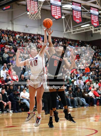 Thumbnail 1 in Freedom vs. Southeast Guilford (NCHSAA 3A Western Regional Final) photogallery.