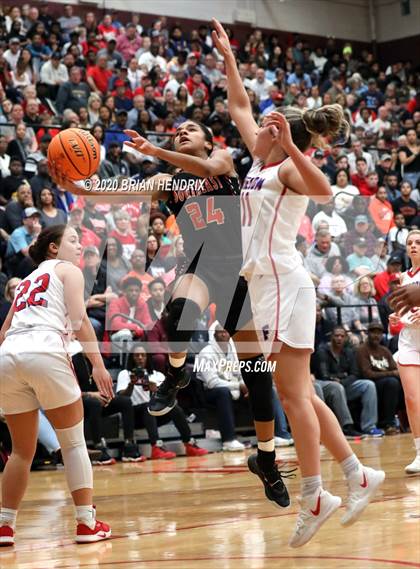 Thumbnail 2 in Freedom vs. Southeast Guilford (NCHSAA 3A Western Regional Final) photogallery.