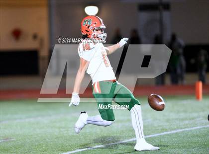 Thumbnail 2 in Bishop Moore vs Eastside (FHSAA 3A Region 2 Regional Quarterfinal) photogallery.