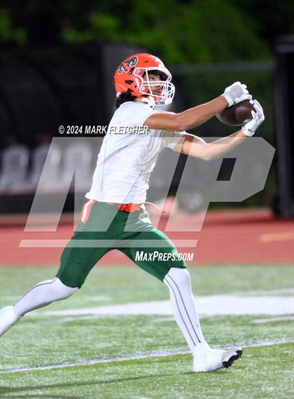 Thumbnail 2 in Bishop Moore vs Eastside (FHSAA 3A Region 2 Regional Quarterfinal) photogallery.