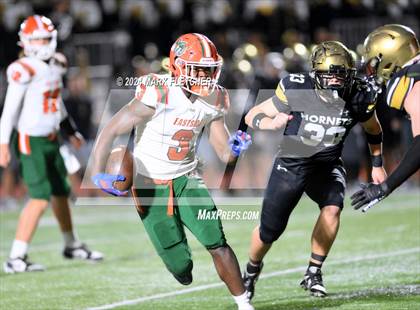 Thumbnail 1 in Bishop Moore vs Eastside (FHSAA 3A Region 2 Regional Quarterfinal) photogallery.
