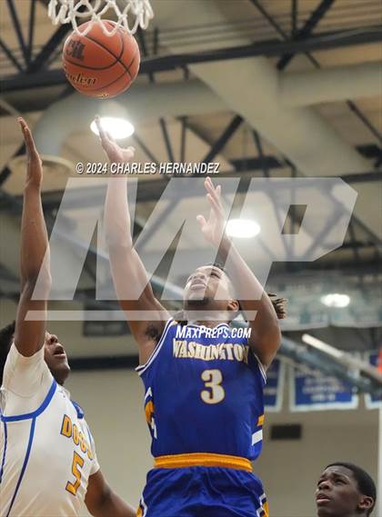 Thumbnail 2 in Washington vs Chapel Hill (UIL 4A Region III Semifinal) photogallery.
