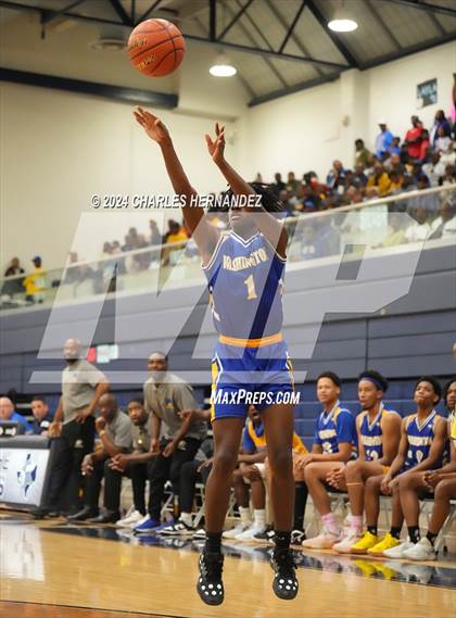 Thumbnail 1 in Washington vs Chapel Hill (UIL 4A Region III Semifinal) photogallery.