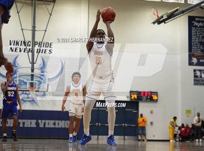 Thumbnail 3 in Washington vs Chapel Hill (UIL 4A Region III Semifinal) photogallery.