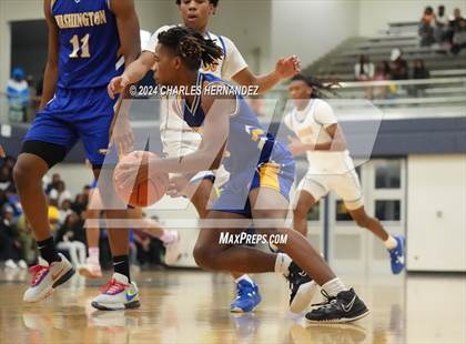 Thumbnail 3 in Washington vs Chapel Hill (UIL 4A Region III Semifinal) photogallery.
