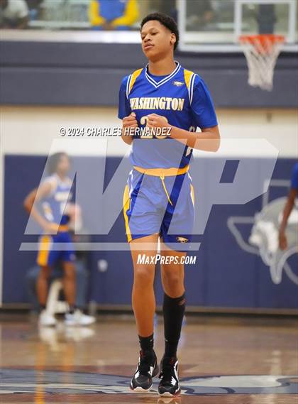 Thumbnail 1 in Washington vs Chapel Hill (UIL 4A Region III Semifinal) photogallery.