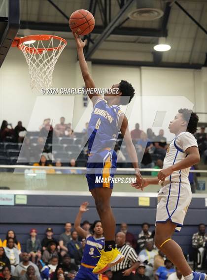 Thumbnail 1 in Washington vs Chapel Hill (UIL 4A Region III Semifinal) photogallery.