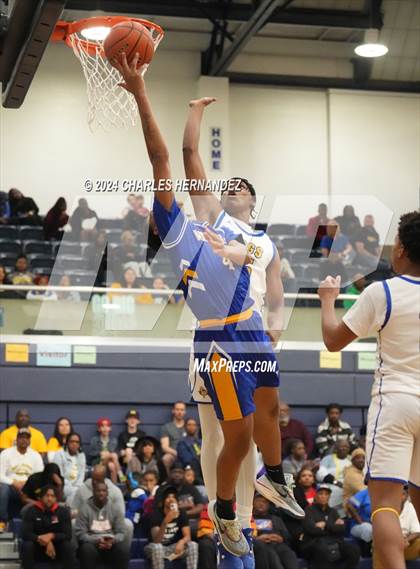 Thumbnail 2 in Washington vs Chapel Hill (UIL 4A Region III Semifinal) photogallery.