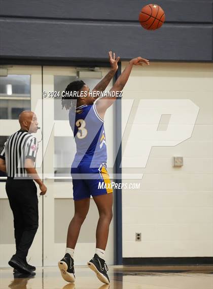 Thumbnail 3 in Washington vs Chapel Hill (UIL 4A Region III Semifinal) photogallery.