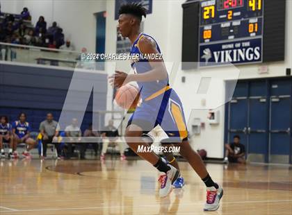 Thumbnail 3 in Washington vs Chapel Hill (UIL 4A Region III Semifinal) photogallery.