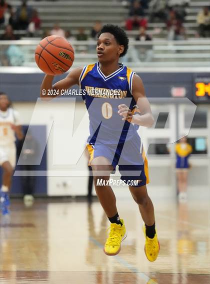 Thumbnail 1 in Washington vs Chapel Hill (UIL 4A Region III Semifinal) photogallery.