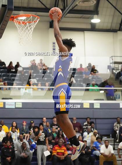 Thumbnail 1 in Washington vs Chapel Hill (UIL 4A Region III Semifinal) photogallery.