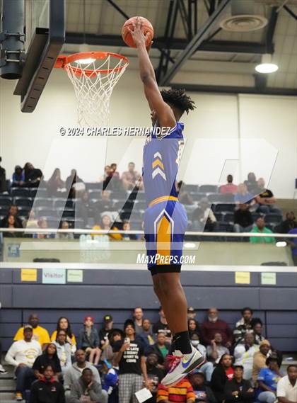 Thumbnail 2 in Washington vs Chapel Hill (UIL 4A Region III Semifinal) photogallery.
