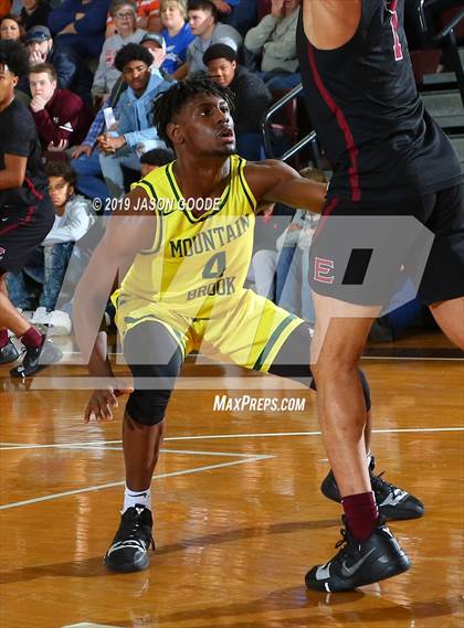 Thumbnail 3 in Memphis East vs. Mountain Brook (Hotbed Classic) photogallery.