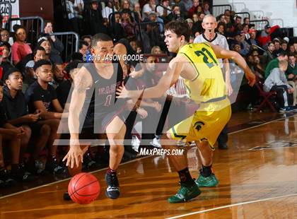 Thumbnail 1 in Memphis East vs. Mountain Brook (Hotbed Classic) photogallery.