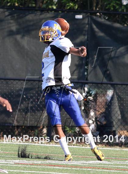 Thumbnail 2 in Wright vs. McMain (Spring Scrimmage) photogallery.