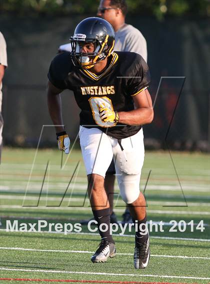Thumbnail 2 in Wright vs. McMain (Spring Scrimmage) photogallery.