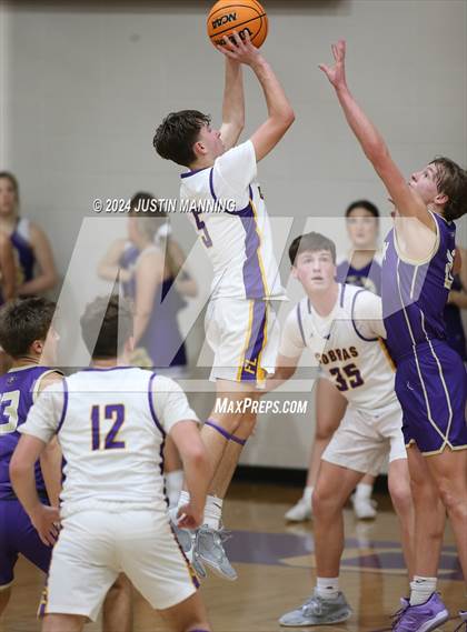 Thumbnail 1 in Ozark vs. Fountain Lake photogallery.
