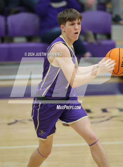 Thumbnail 1 in Ozark vs. Fountain Lake photogallery.