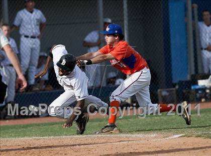 Thumbnail 2 in Butler vs. Marvin Ridge photogallery.