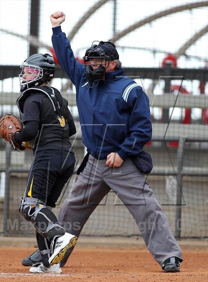 Thumbnail 2 in Crandall vs Wakeland (Forney-North Forney Invitational) photogallery.