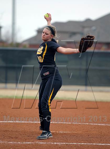 Thumbnail 1 in Crandall vs Wakeland (Forney-North Forney Invitational) photogallery.