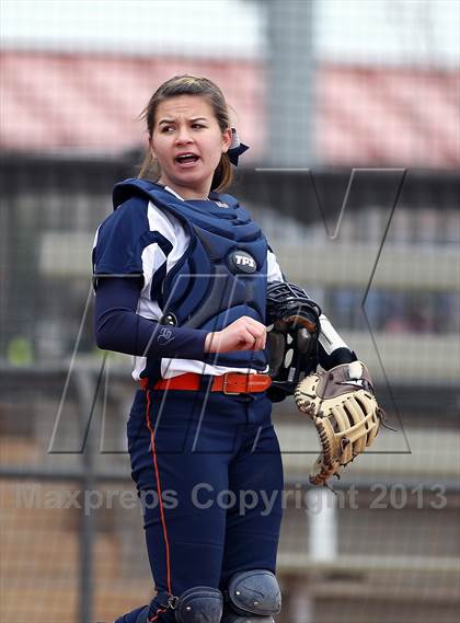 Thumbnail 1 in Crandall vs Wakeland (Forney-North Forney Invitational) photogallery.