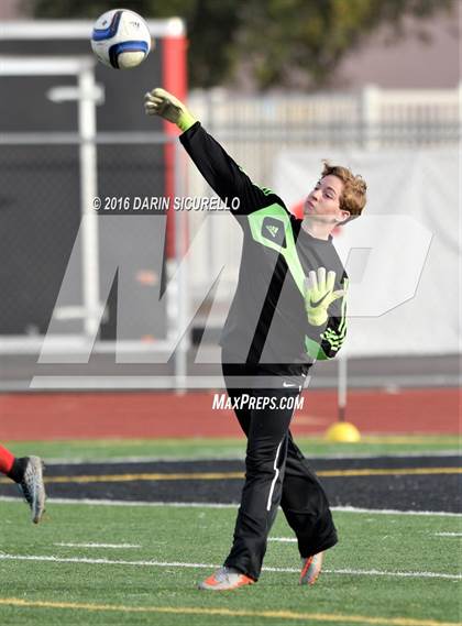 Thumbnail 1 in Maricopa vs. Mountain View (Coyote Classic Tournament) photogallery.