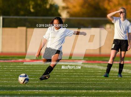 Thumbnail 2 in Maricopa vs. Mountain View (Coyote Classic Tournament) photogallery.
