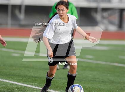 Thumbnail 2 in Maricopa vs. Mountain View (Coyote Classic Tournament) photogallery.