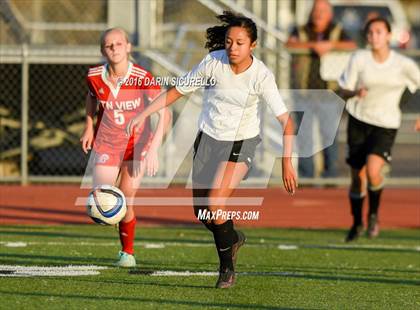 Thumbnail 1 in Maricopa vs. Mountain View (Coyote Classic Tournament) photogallery.