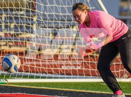 Thumbnail 2 in Maricopa vs. Mountain View (Coyote Classic Tournament) photogallery.