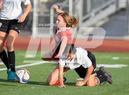 Thumbnail 2 in Maricopa vs. Mountain View (Coyote Classic Tournament) photogallery.
