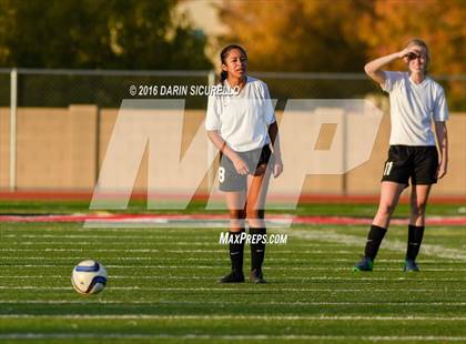 Thumbnail 1 in Maricopa vs. Mountain View (Coyote Classic Tournament) photogallery.