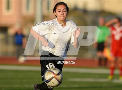 Thumbnail 3 in Maricopa vs. Mountain View (Coyote Classic Tournament) photogallery.