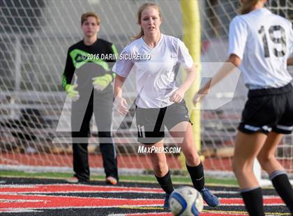 Thumbnail 1 in Maricopa vs. Mountain View (Coyote Classic Tournament) photogallery.